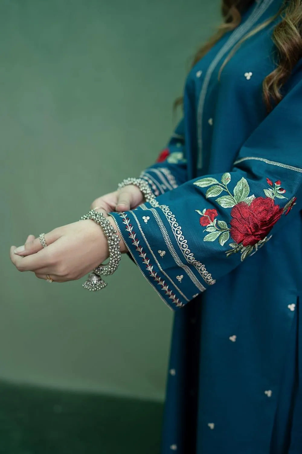 3_pcs women unstitched Embroidered suit