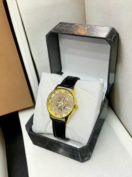 Men's quartz Round Analogue watch