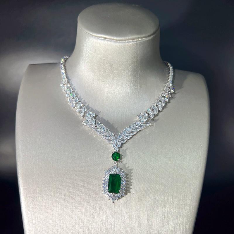 Cross- border Douyin popular necklace jewelry set simple photo studio zircon pendant gemstone with earrings jewelry set