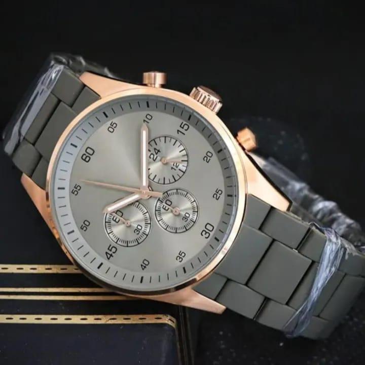Men's movement : Quartz water resistant watch ( stainless steel )