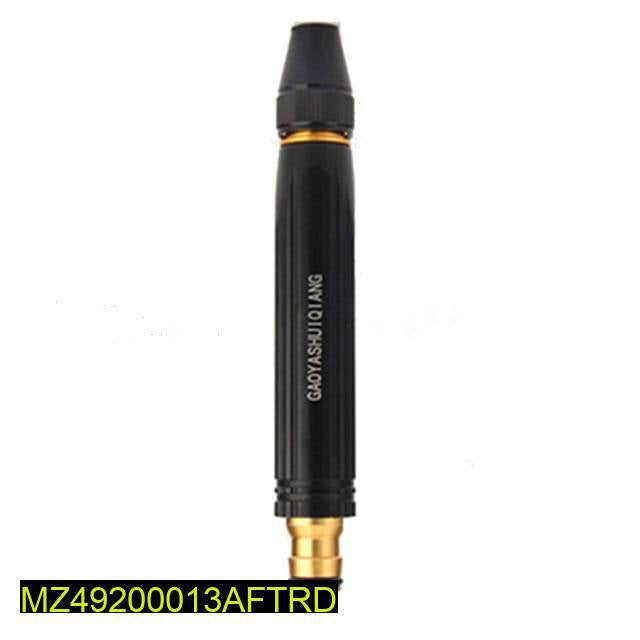 Water spray nozzle for car