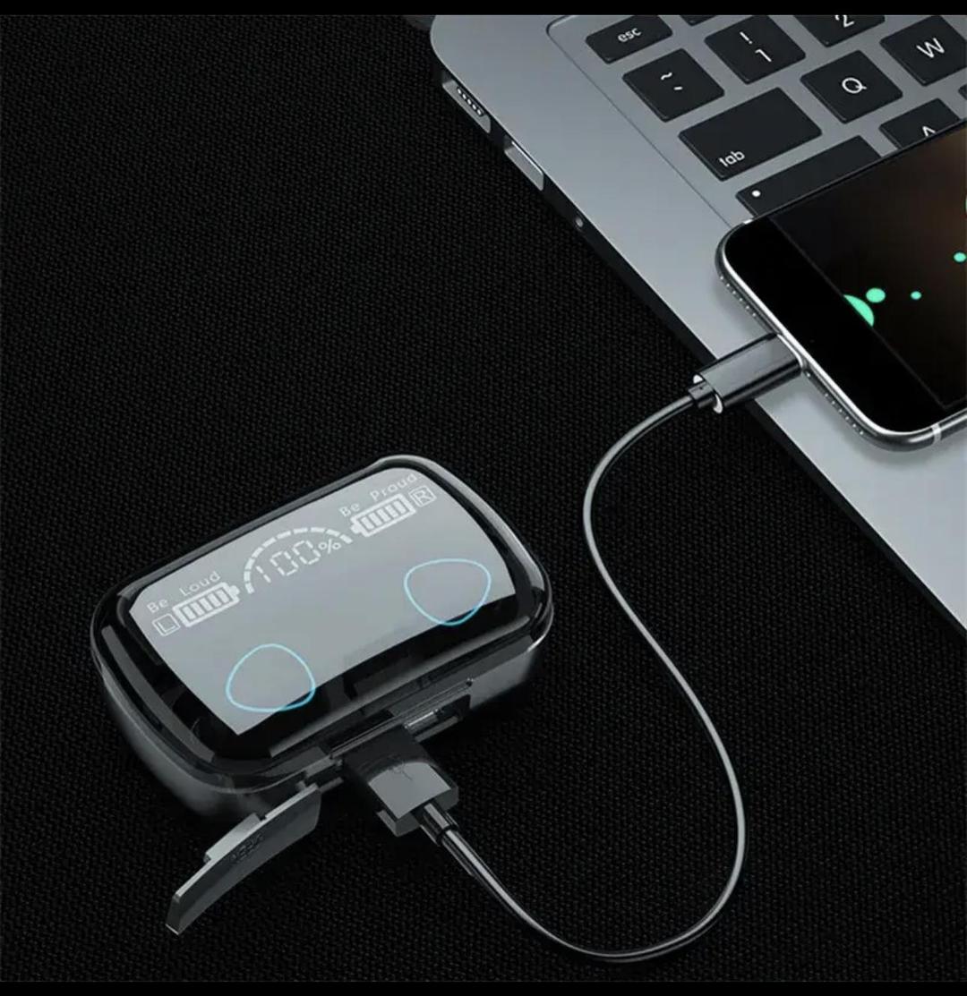 Long - lasting battery with fast charge earbuds